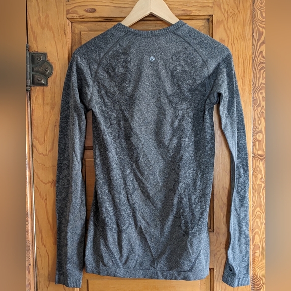 Lululemon long-sleeve swiftly top - Picture 2 of 5